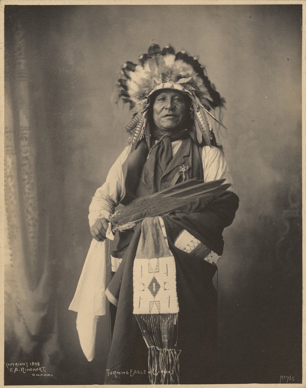 Turning Eagle, Sioux av Adolph F. Muhr