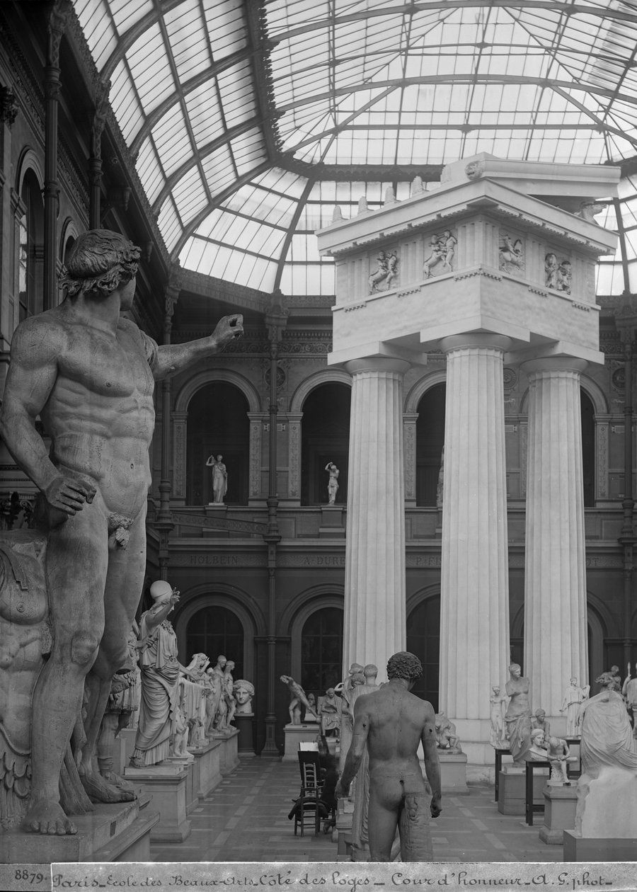 National School of Fine Arts, Palais des Etudes, glasgården, ca 1890-99 av Adolphe Giraudon