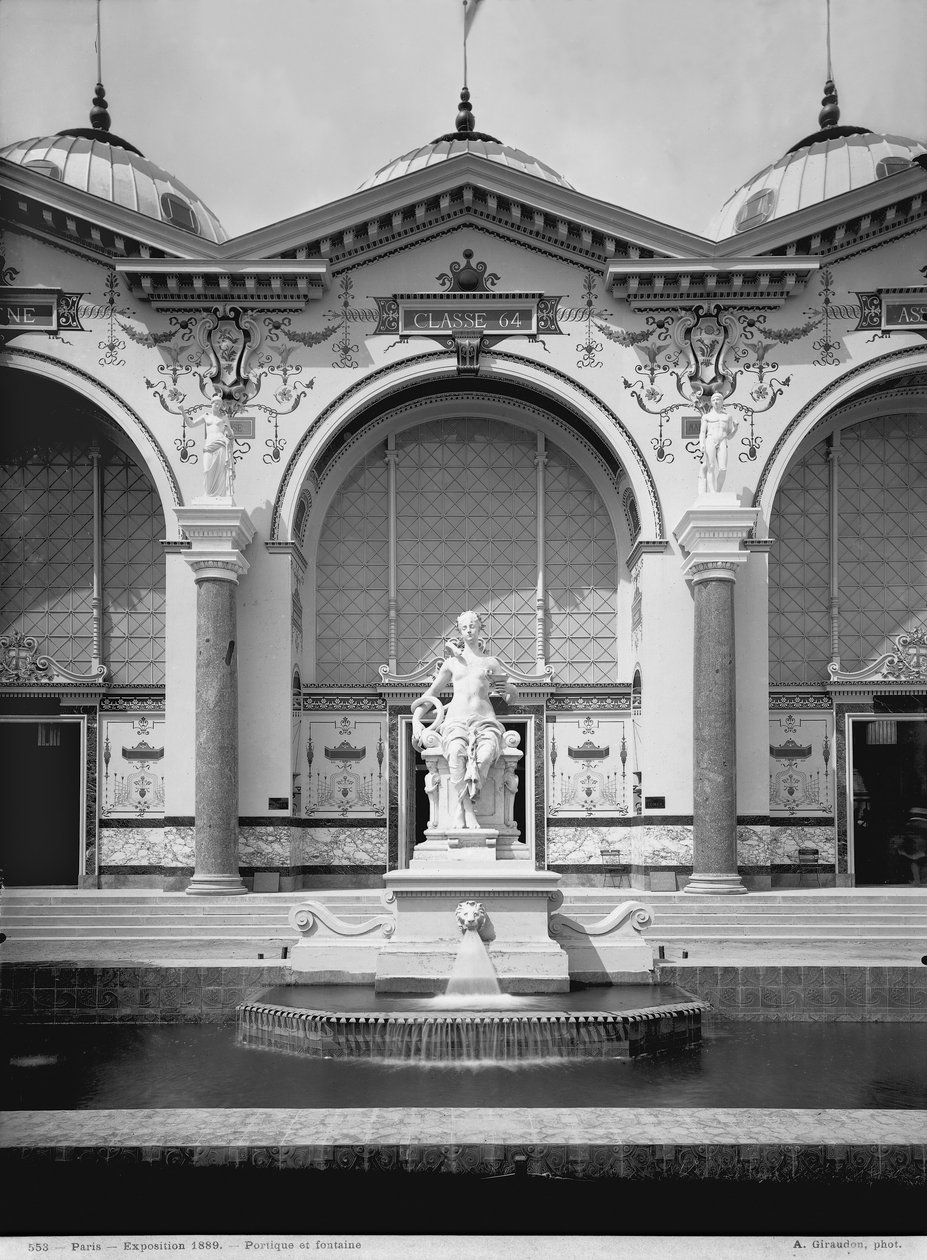 Portik och fontän på världsutställningen, Paris, 1889 av Adolphe Giraudon