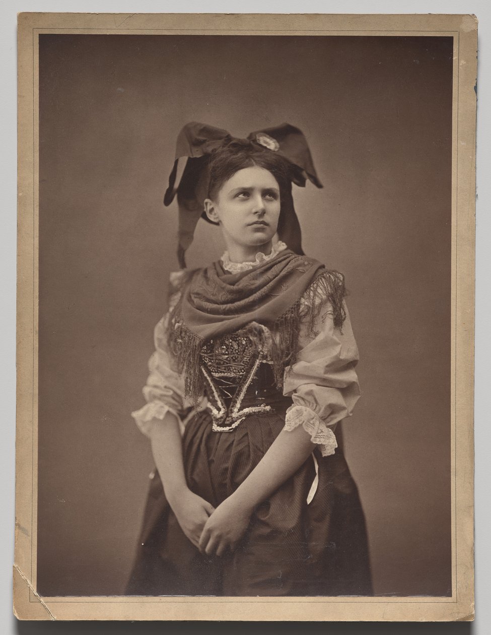 Ung Alsacienne kvinna av Adolphe Braun