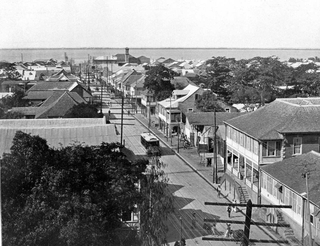 Old King Street i söderläge, Kingston, Jamaica, c1905. av Adolphe Duperly and Son