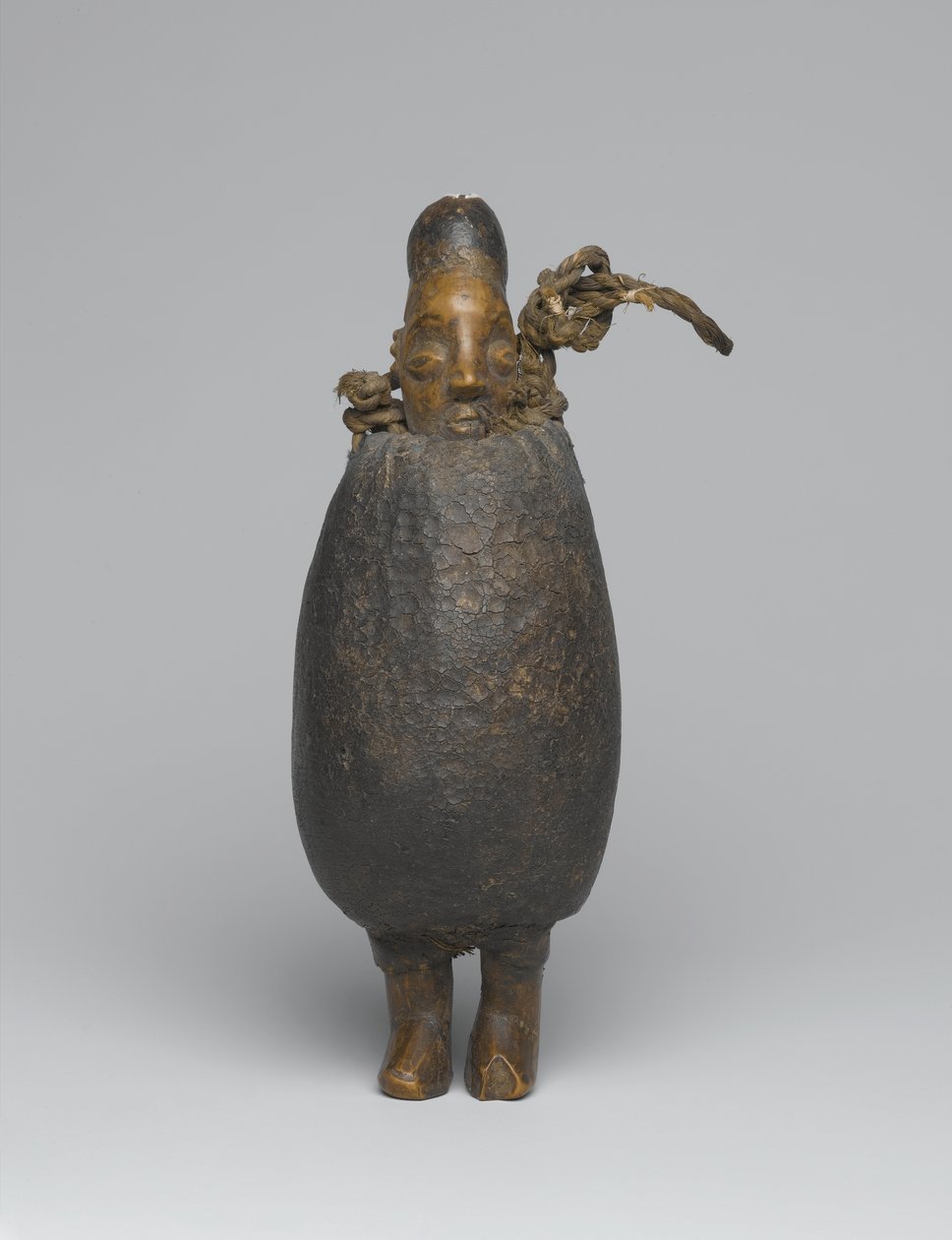 Yaka-figur (trä, tyg, skal, fiber och organiska material) av African