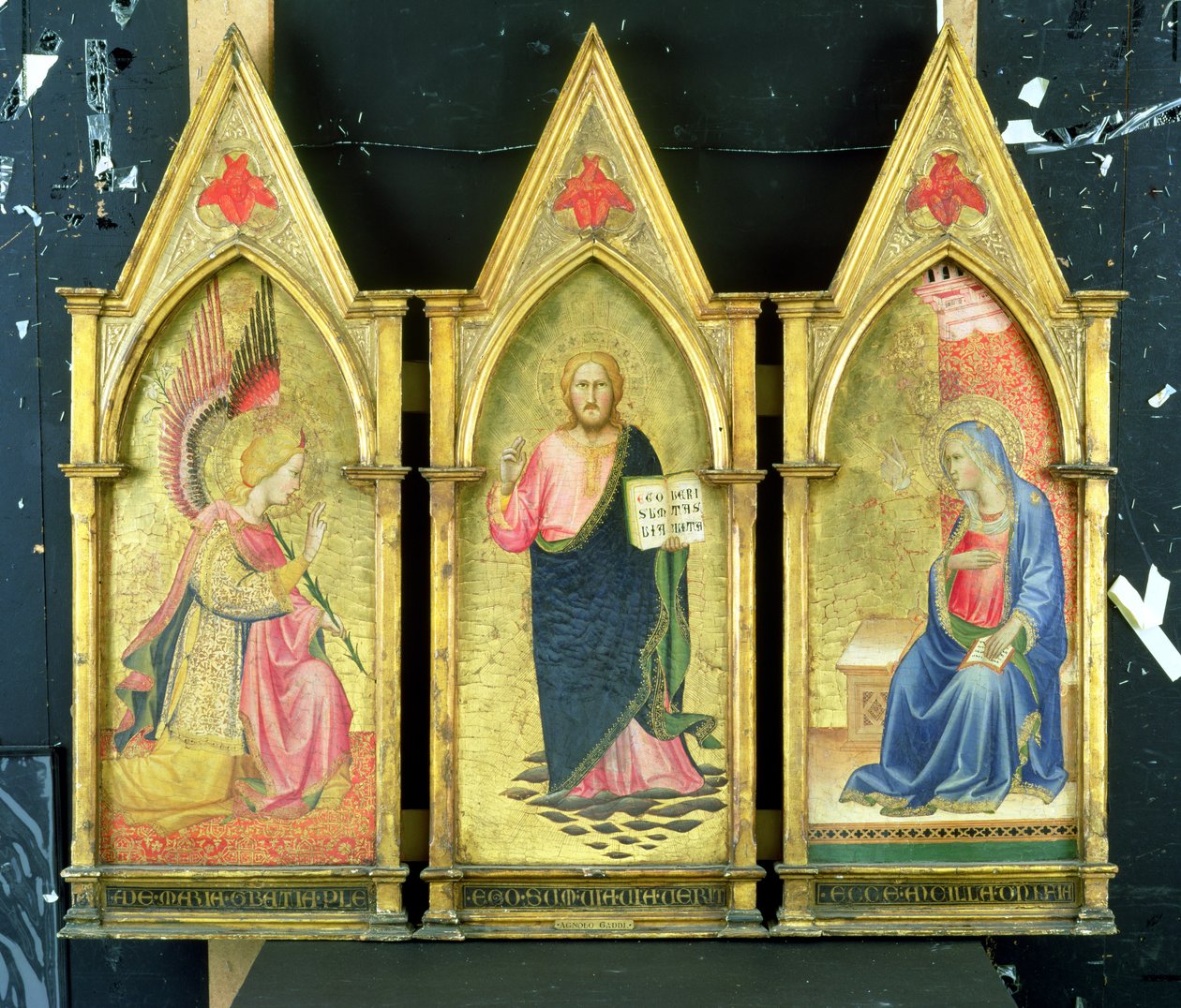 Ärkeängeln Gabriel; Kristus Frälsaren; Jungfrun förkunnar på guldslipade paneler, av Agnolo Gaddi