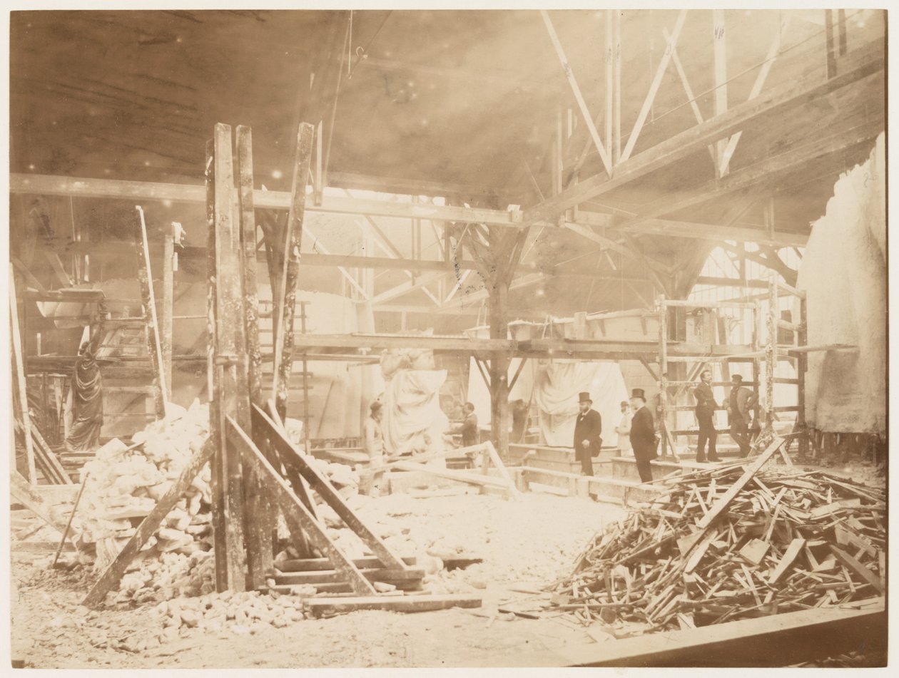 Bartholdis verkstad, med modeller av Frihetsgudinnan i bakgrunden, Paris, 1883 av Albert Fernique