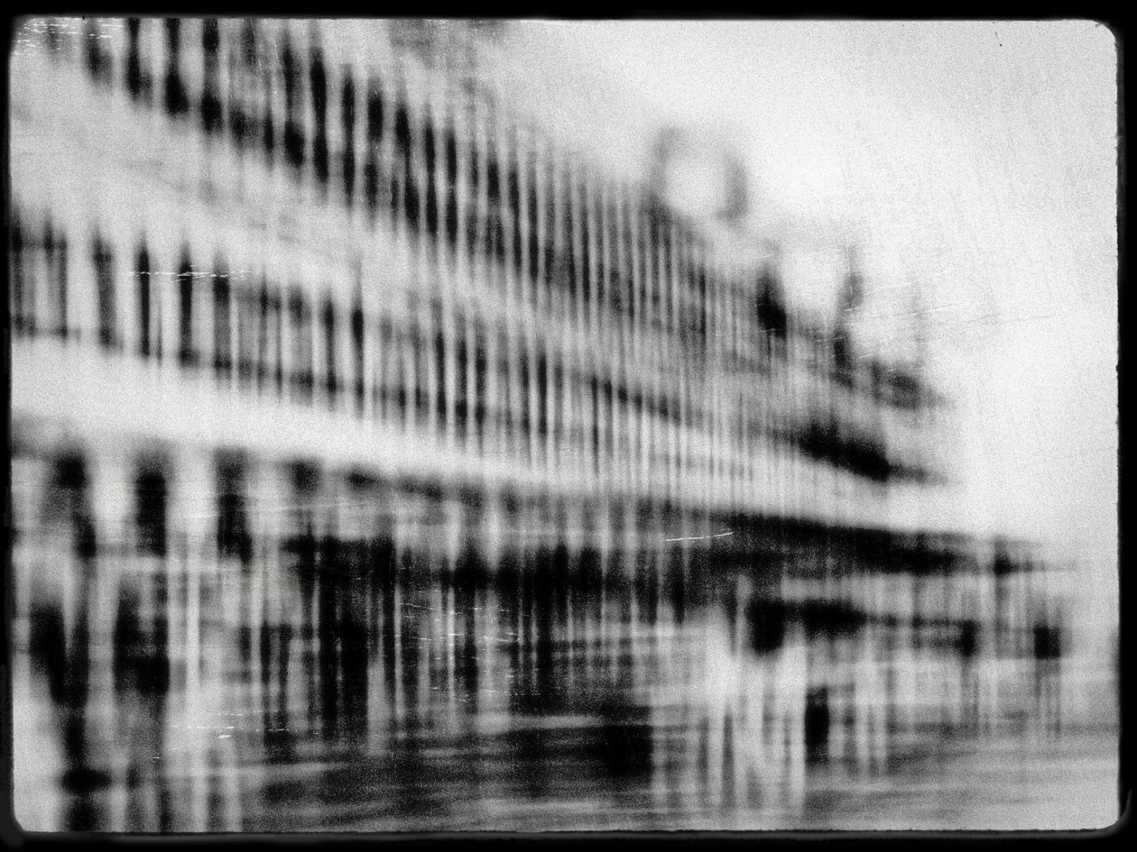 Flygplats, 2019, (fotografi) av Alex Caminker