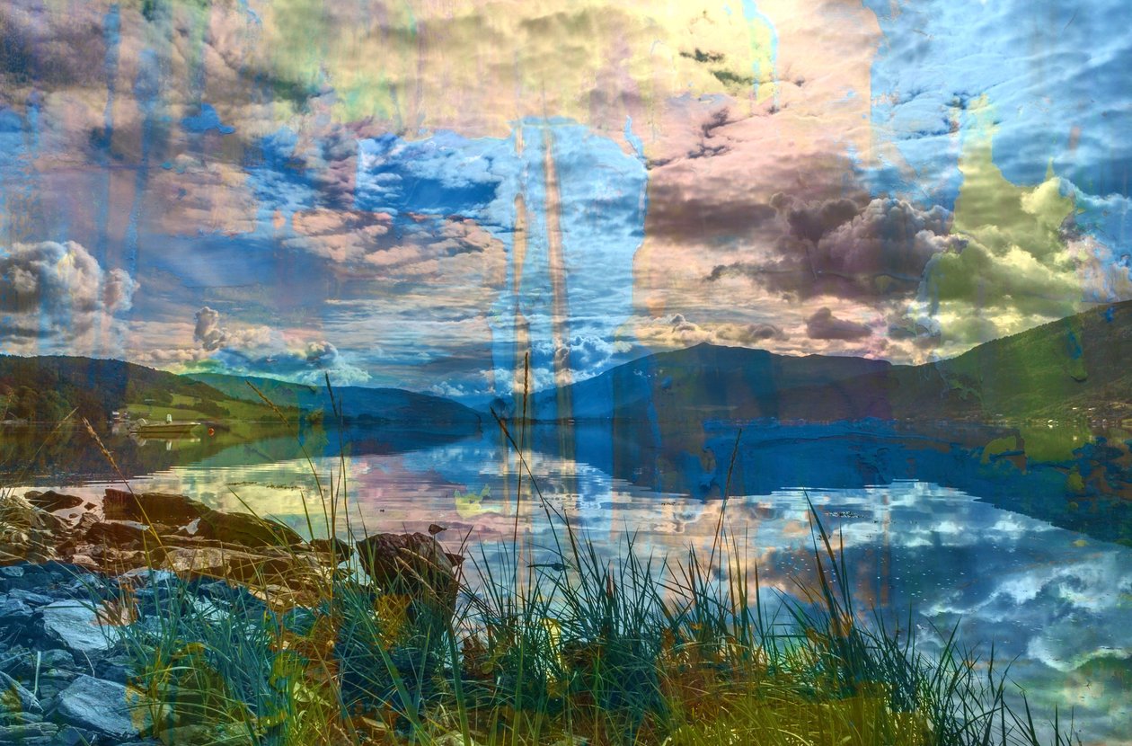 Lakes, 2019, (blandade media) av Alex Caminker