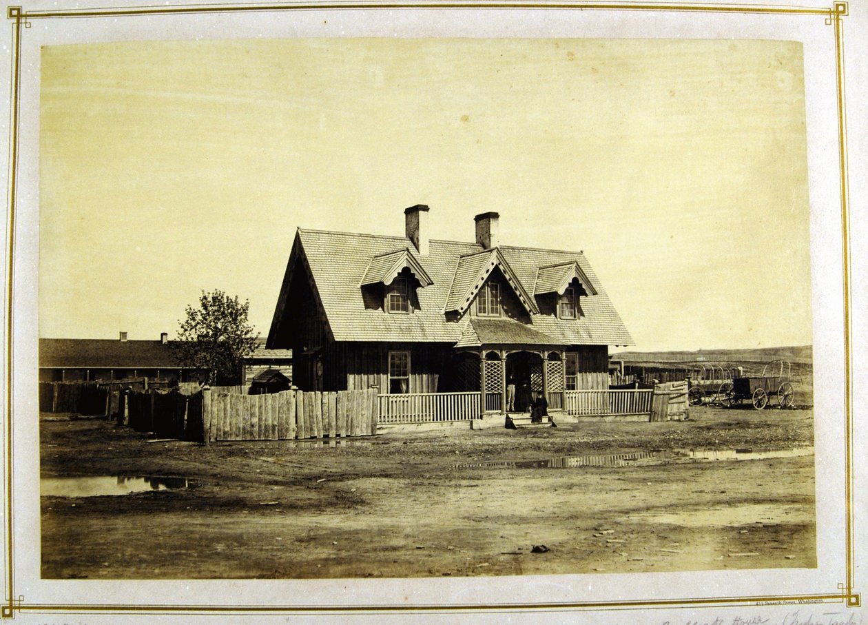 Överste Bullocks hus, indianhandlare, Fort Laramie, 1868 (albuminkopia) av Alexander Gardner