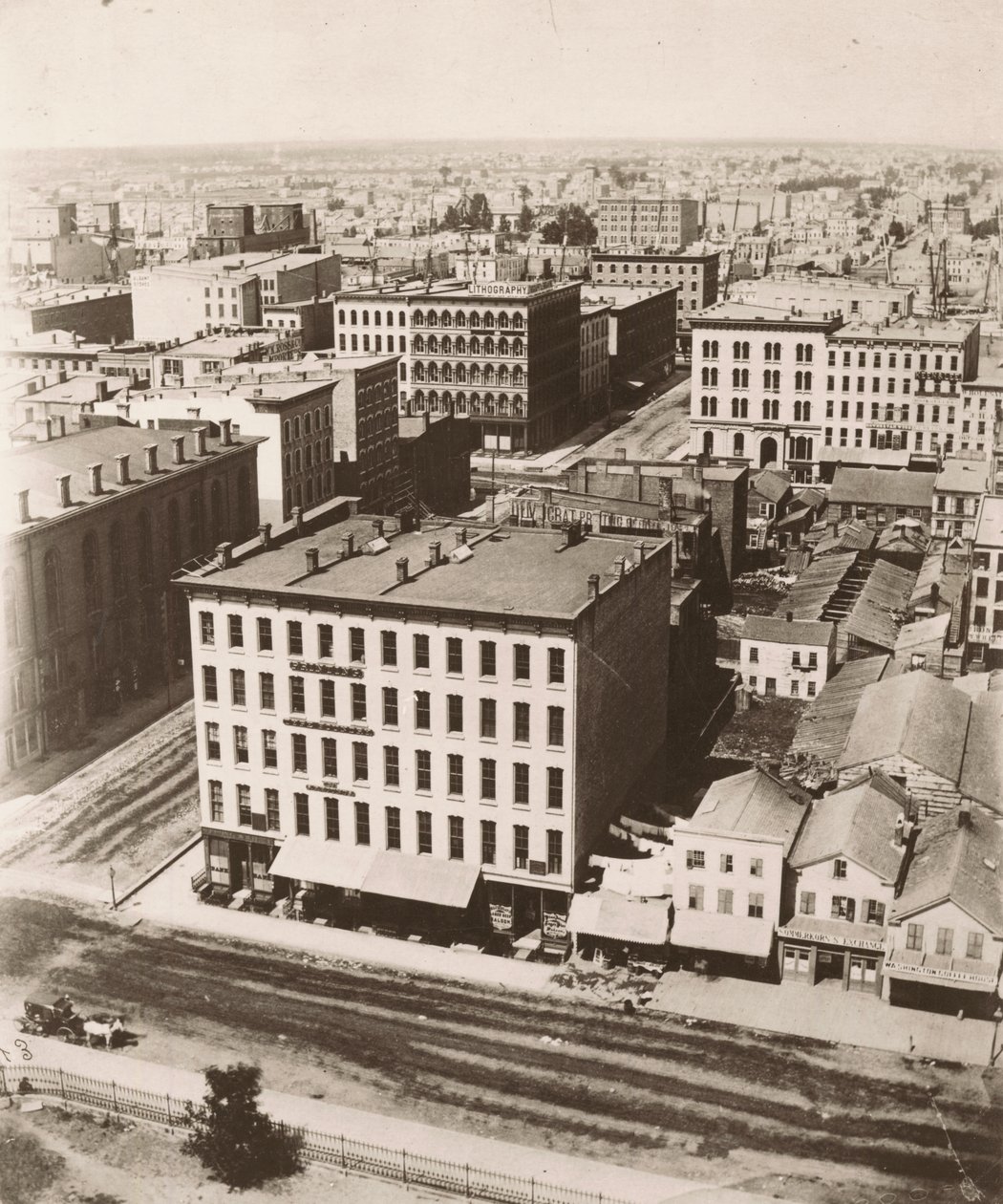 Utsikt nordnordväst från kupolen på domstolsbyggnaden i Chicago, 1858 av Alexander Hesler