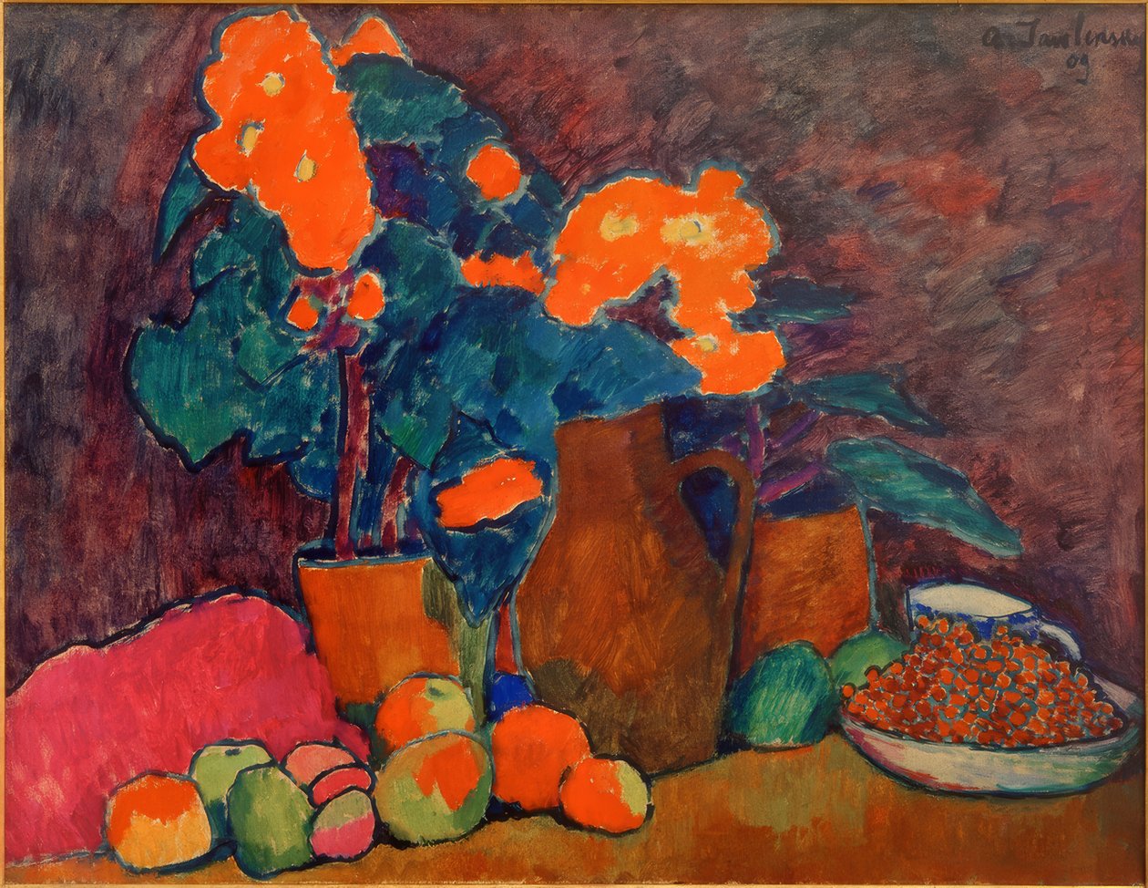 Stilleben med blommor, frukter och flaska av Alexej von Jawlensky