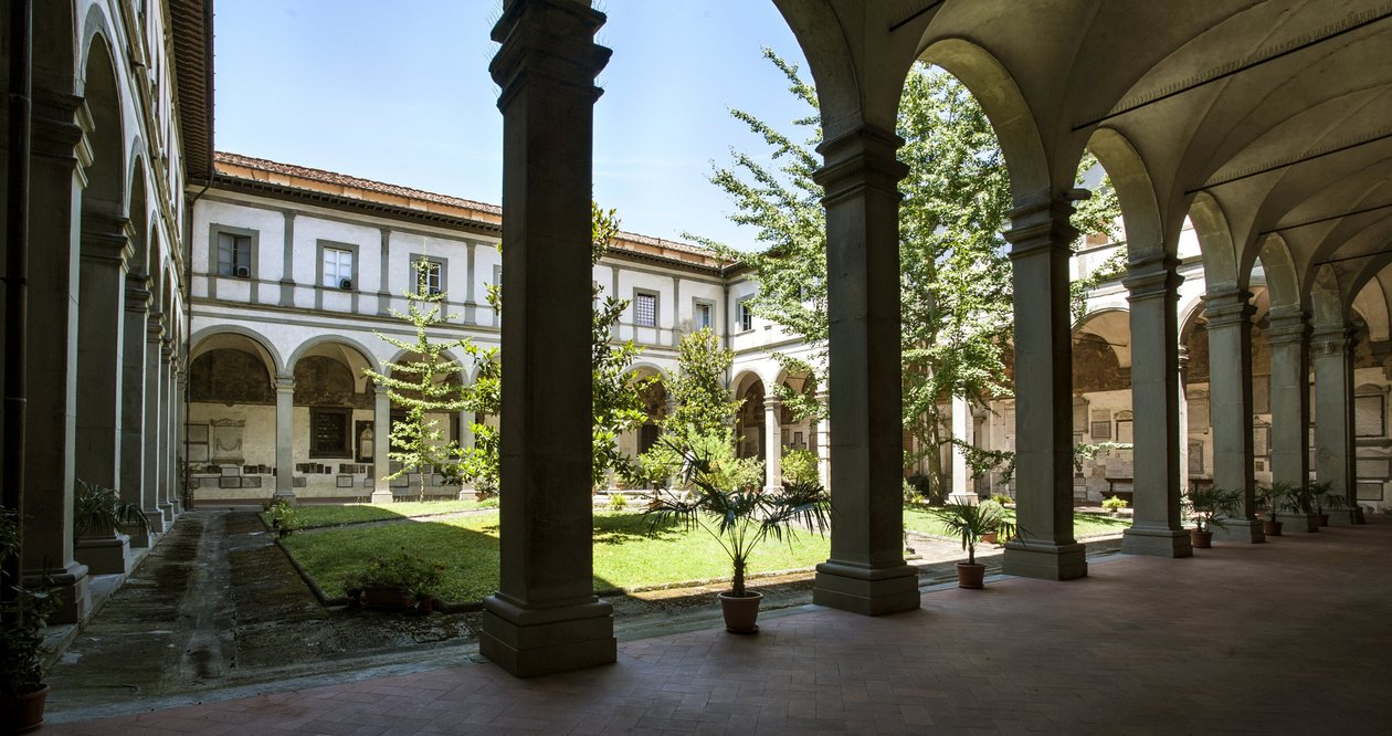 Arkitektur: utsikt över de dödas kloster (chiostro dei Morti, död kloster) Den Helige Andes basilika (Basilica di santo spirito) Italien av Alfonso the Younger (attr. to) Parigi