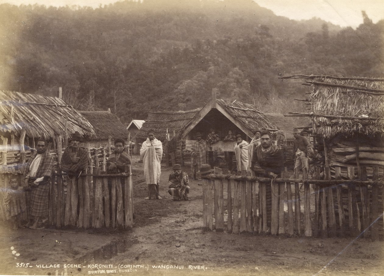 Byscen - Koroniti (Corinth) Wanganui River, 7 maj 1885 (albumintryck) av Alfred Burton