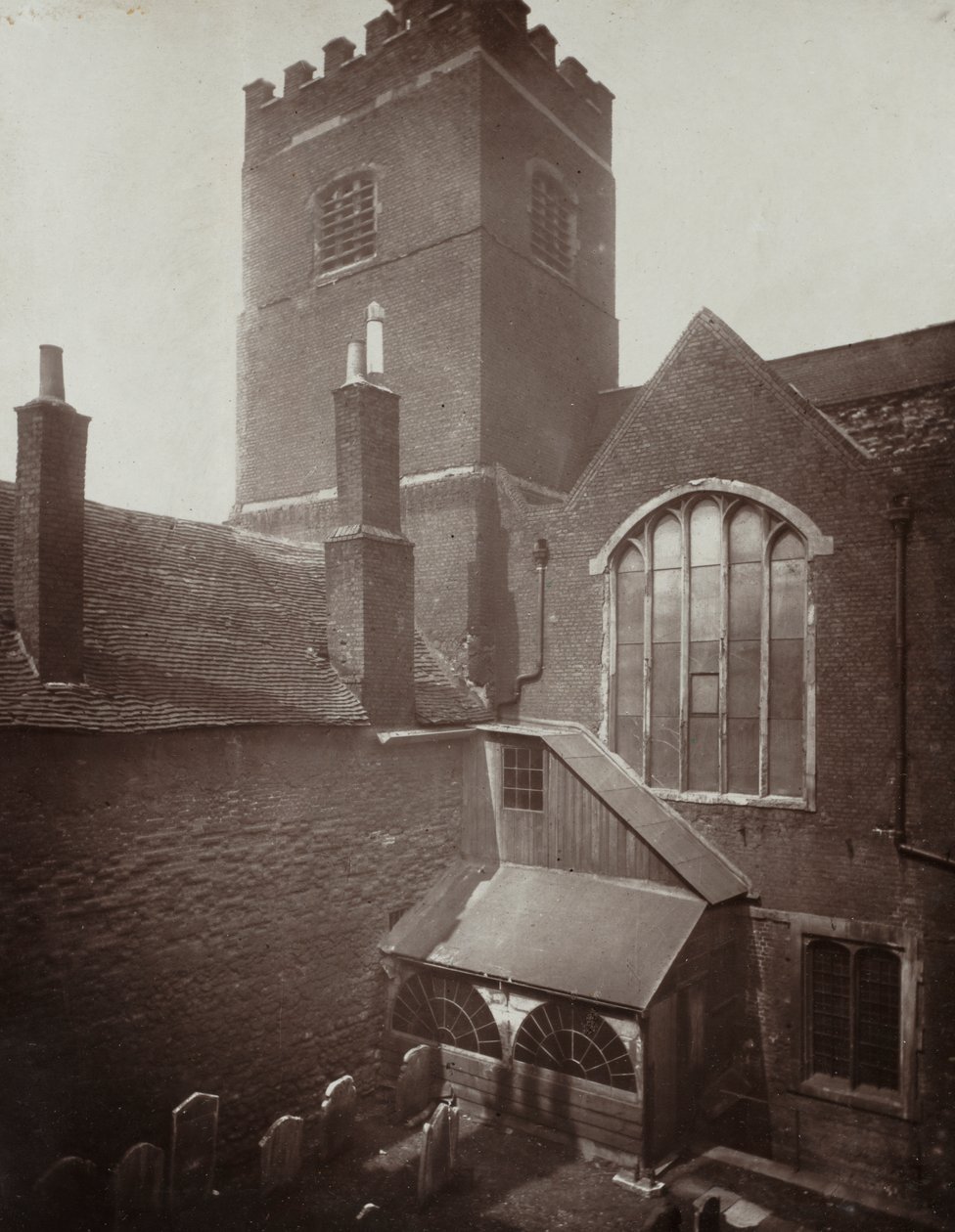 St. Bartholomews: Den gröna kyrkogården på platsen för det gamla södra tvärskeppet av Alfred H. Bool