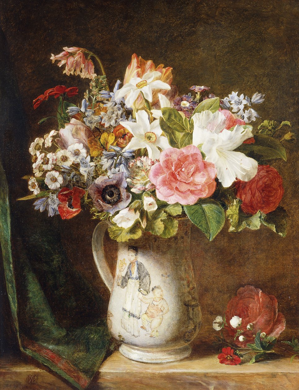 Rosor, tulpaner och andra blommor i en porslinsbehållare på en draperad avsats, av Alfred Morgan