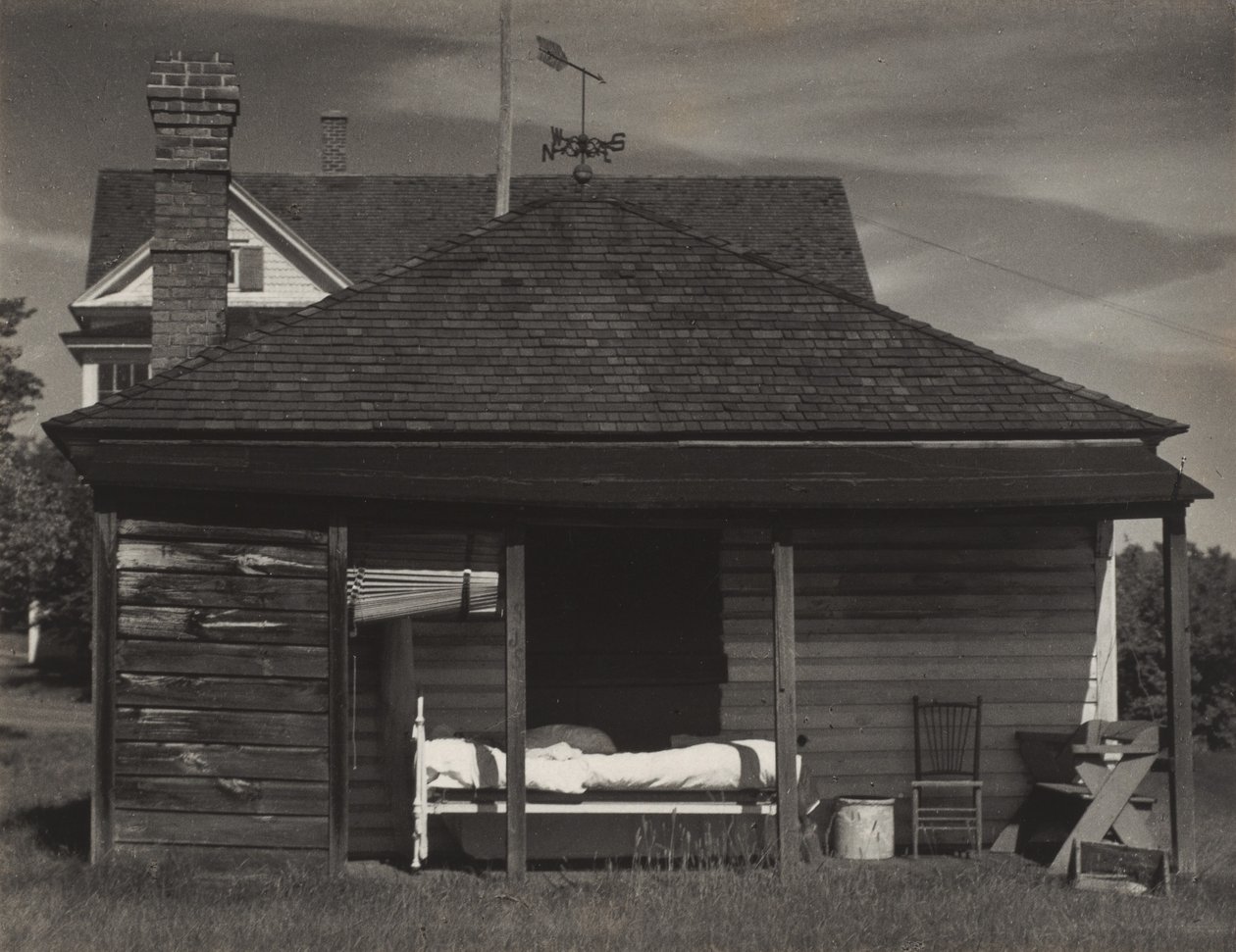 Baksidan av ”Lilla huset” av Alfred Stieglitz