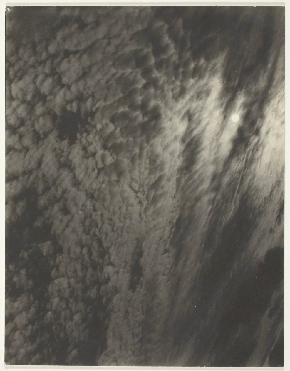Motsvarande, från uppsättning A (tredje uppsättningen, utskrift 3) av Alfred Stieglitz