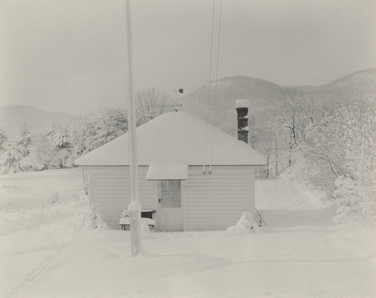 Den första snön och det lilla huset av Alfred Stieglitz