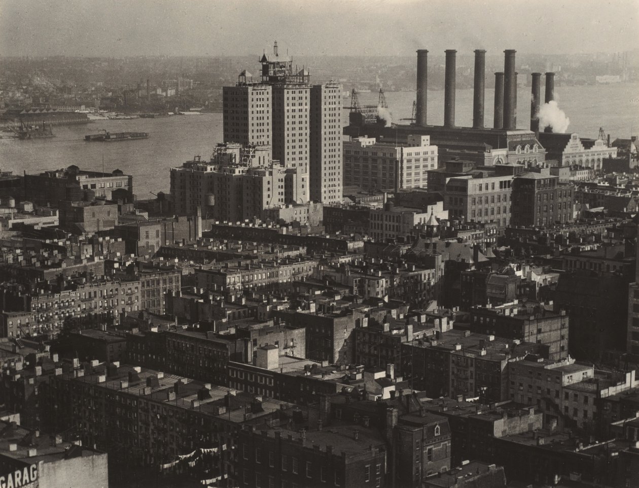 Från Shelton, New York (rum 3003), med utsikt mot sydost av Alfred Stieglitz