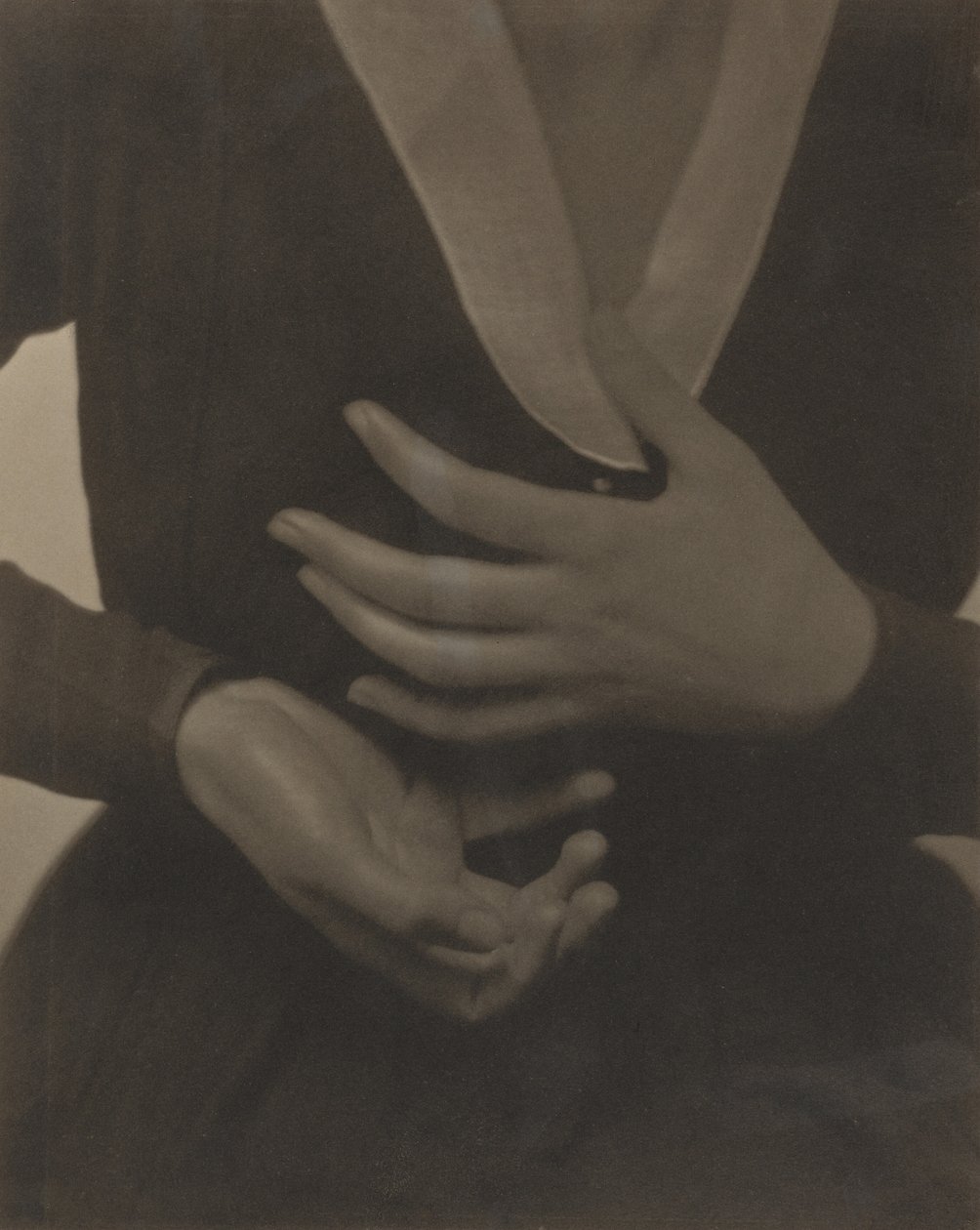 Georgia O’Keeffe – Händer av Alfred Stieglitz