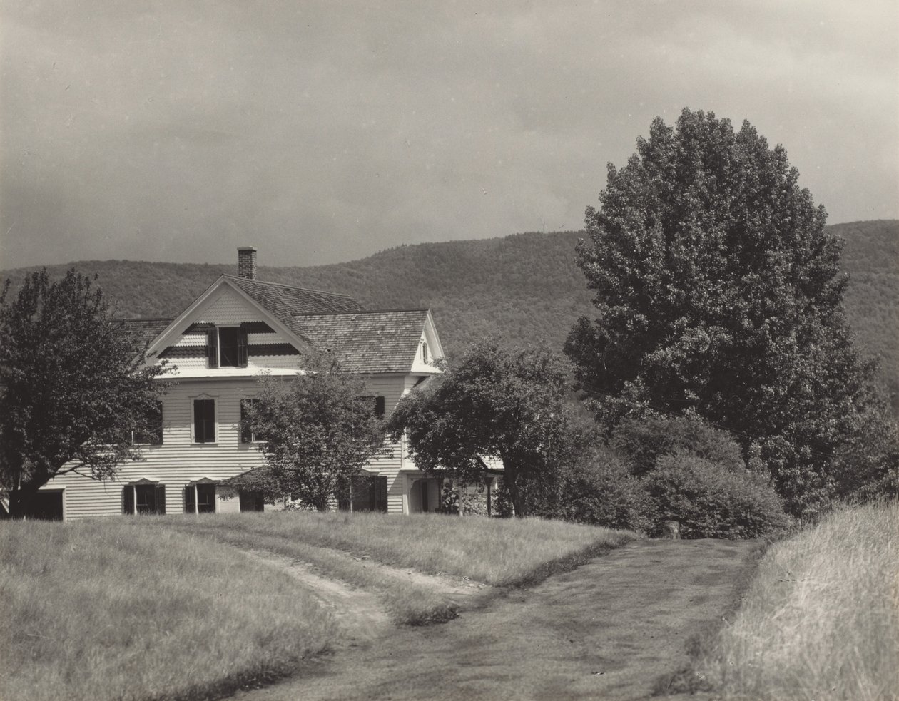 Huset på kullen av Alfred Stieglitz