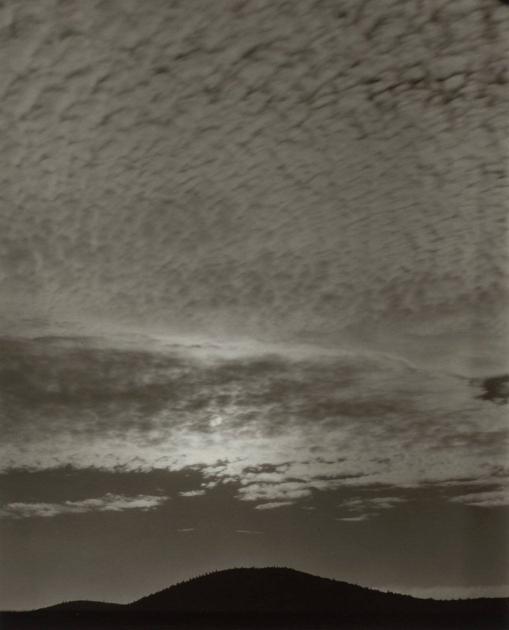 Musik – En serie med tio molnfotografier, nr X av Alfred Stieglitz