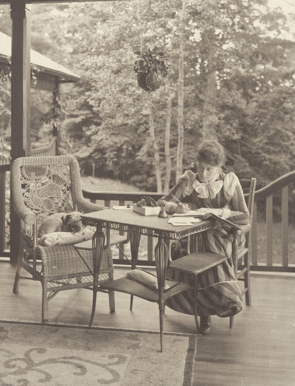 På verandan, Oaklawn, Lake George av Alfred Stieglitz