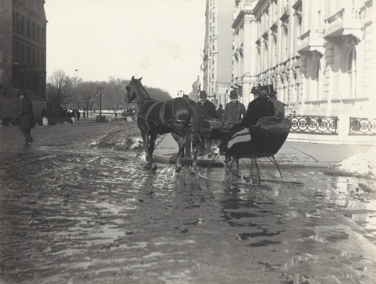 Söndag, Fifth Avenue och 57th Street, New York av Alfred Stieglitz