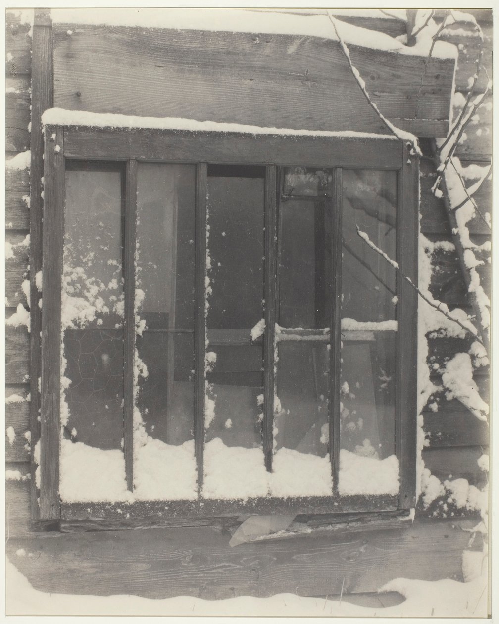 Fönster: Trä, Glas, Snö av Alfred Stieglitz