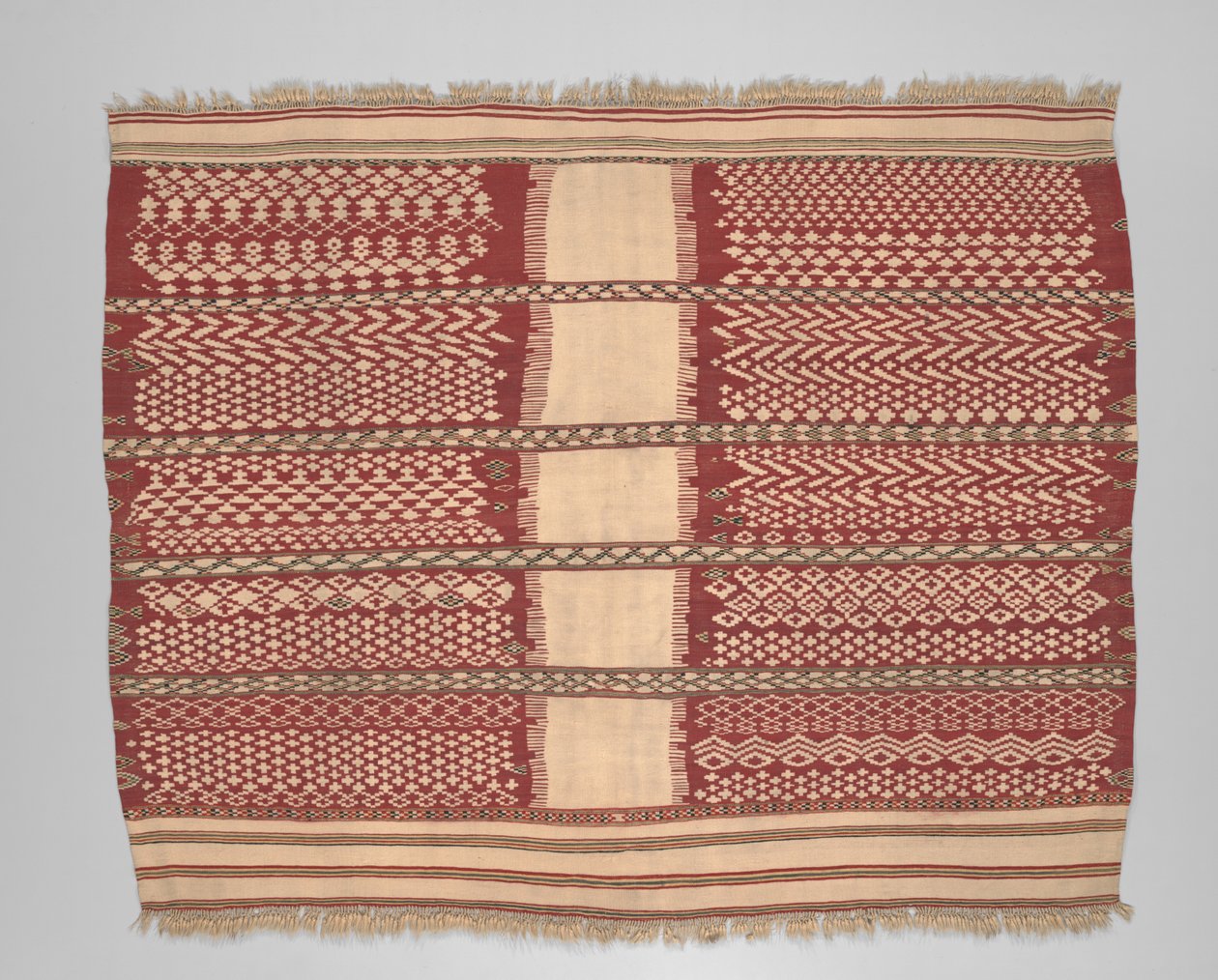 Kvinnans ceremoniella hölje eller cape (axallal), sent 1800-tal (ull) av Algerian School