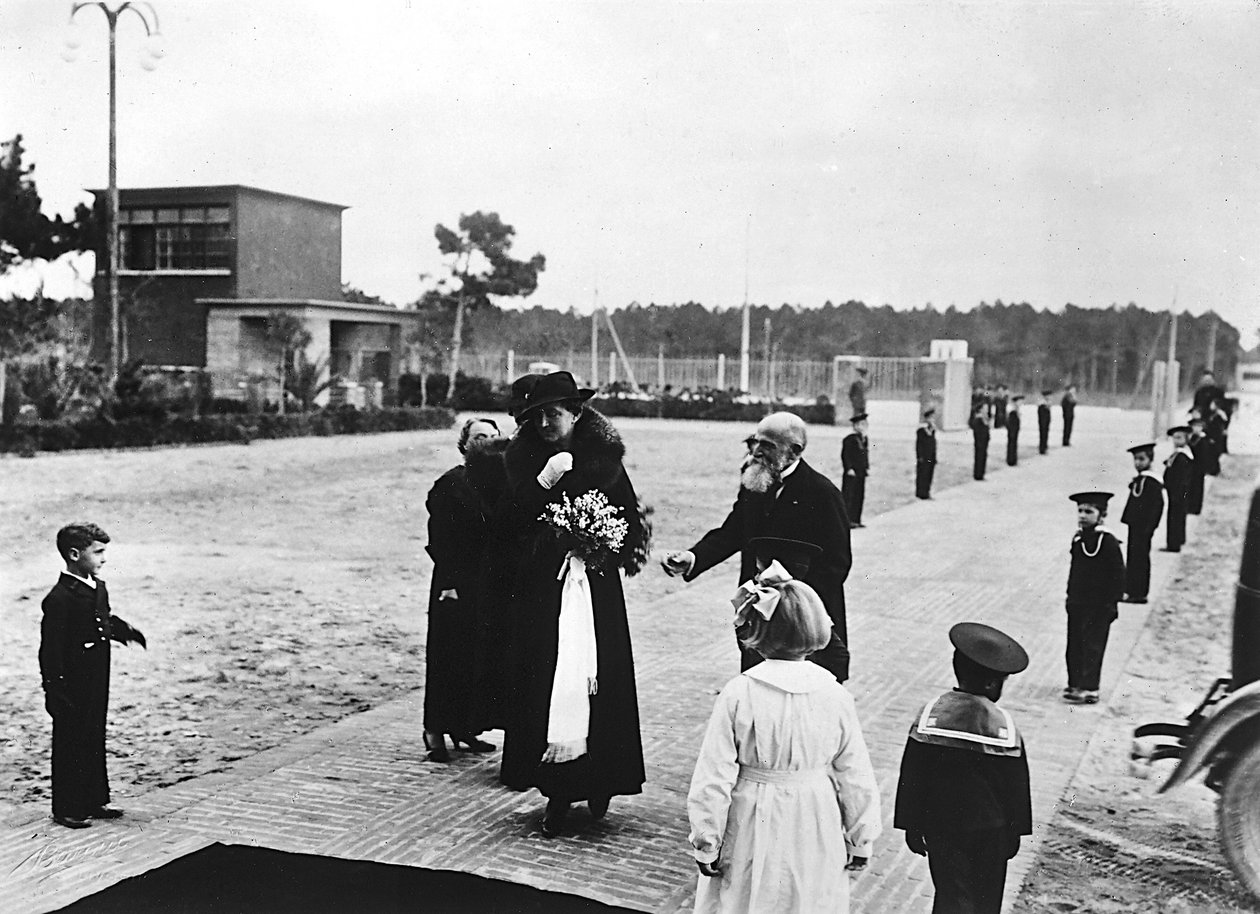 Villa Rosa Maltoni Mussolini: officiellt besök av Helen av Montenegro, fru till Victor Emmanuel III (s/v foto) av Fratelli Alinari