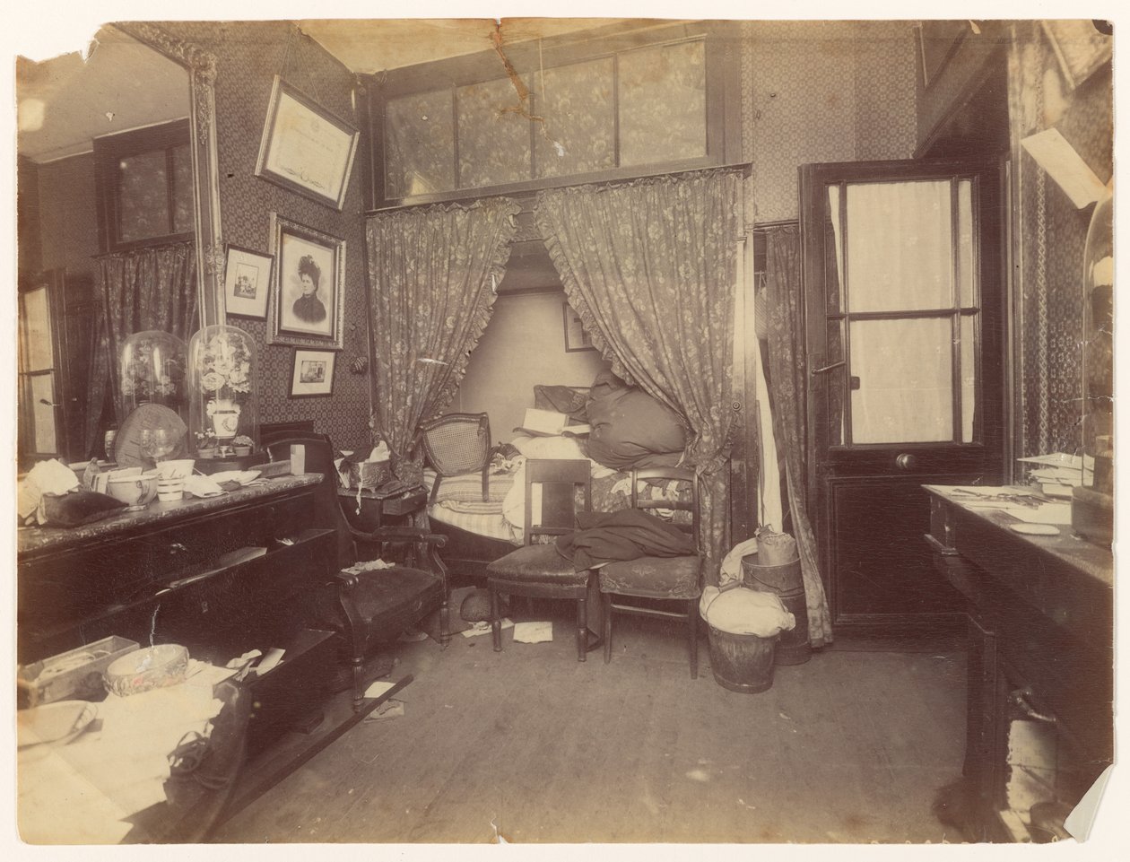 Mordet på änkan Limoy (utsikt från logen) av Alphonse Bertillon