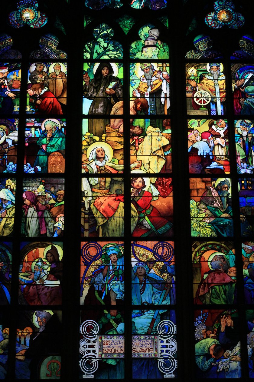 Detalj av ett målat glas, Life of Saints Cyril and Methodius, St, Vitus Cathedral, Wenceslas and Adalbert, Prag, Tjeckien (målat glas) av Alphonse Mucha