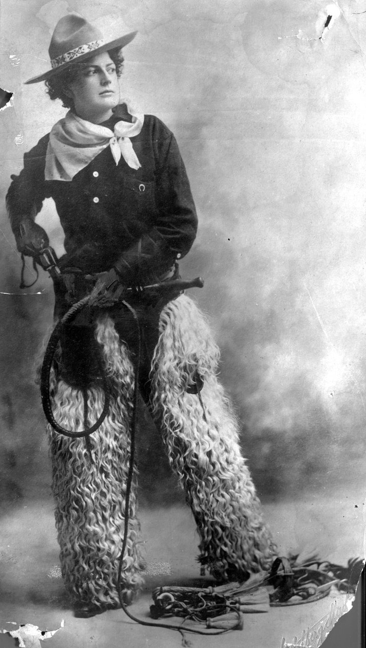 Adele Voughle, cowgirl, ca 1880-1900 av American Photographer