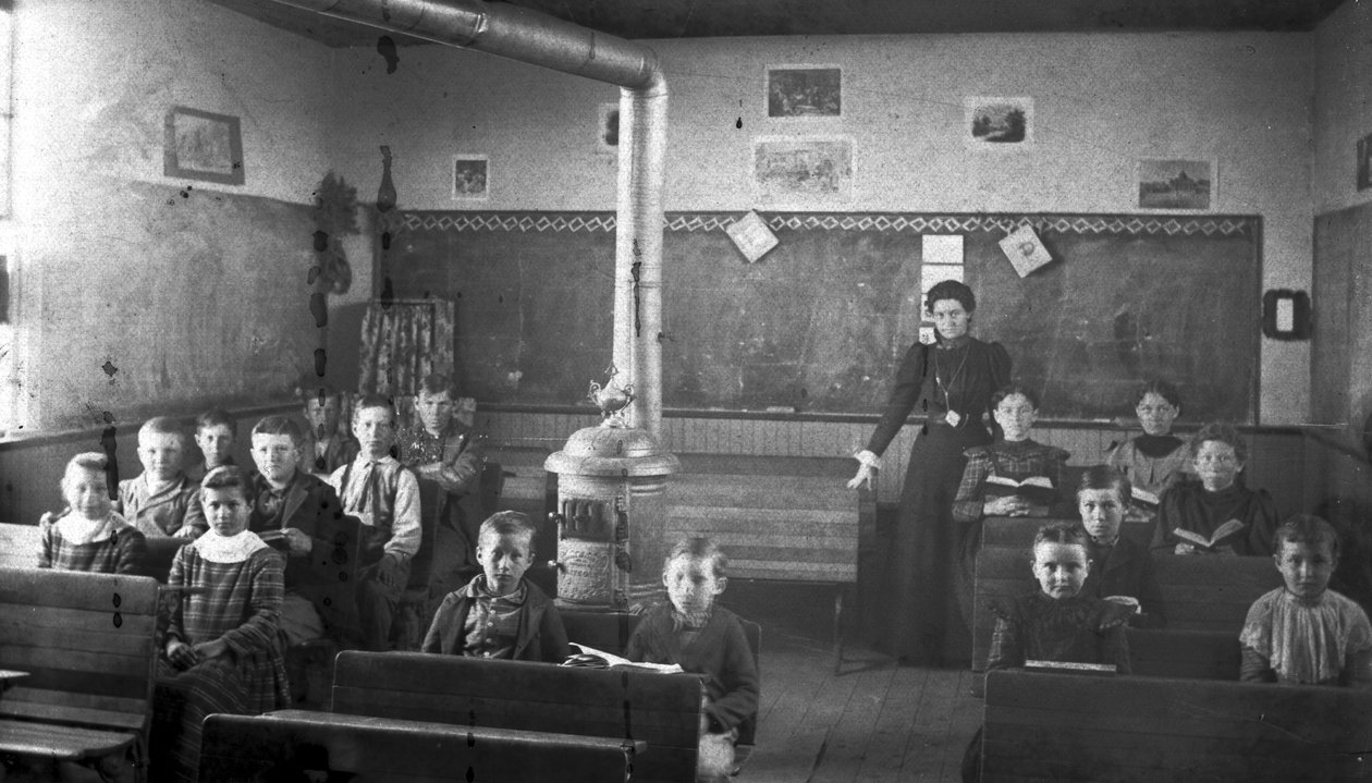 Aspen skolsal, ca 1880-90 av American Photographer