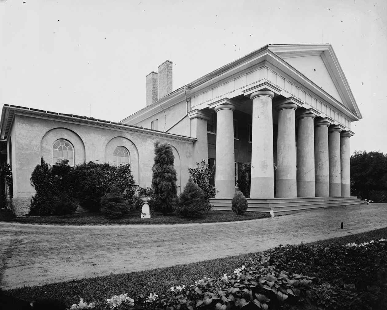 Lee Mansion - exteriör, 1860-80 av American Photographer