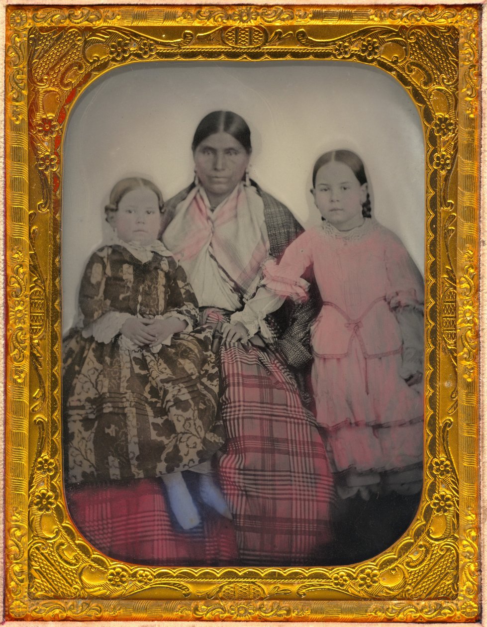 Porträtt av en kvinna och två flickor av American 19th Century