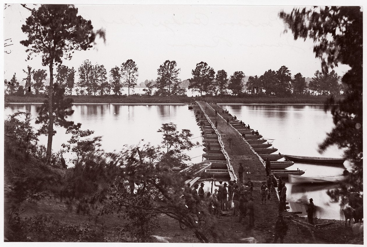 Building Quarters at Fort Brady, ca 1865 (albumin silvertryck från glasnegativ) av American Photographer
