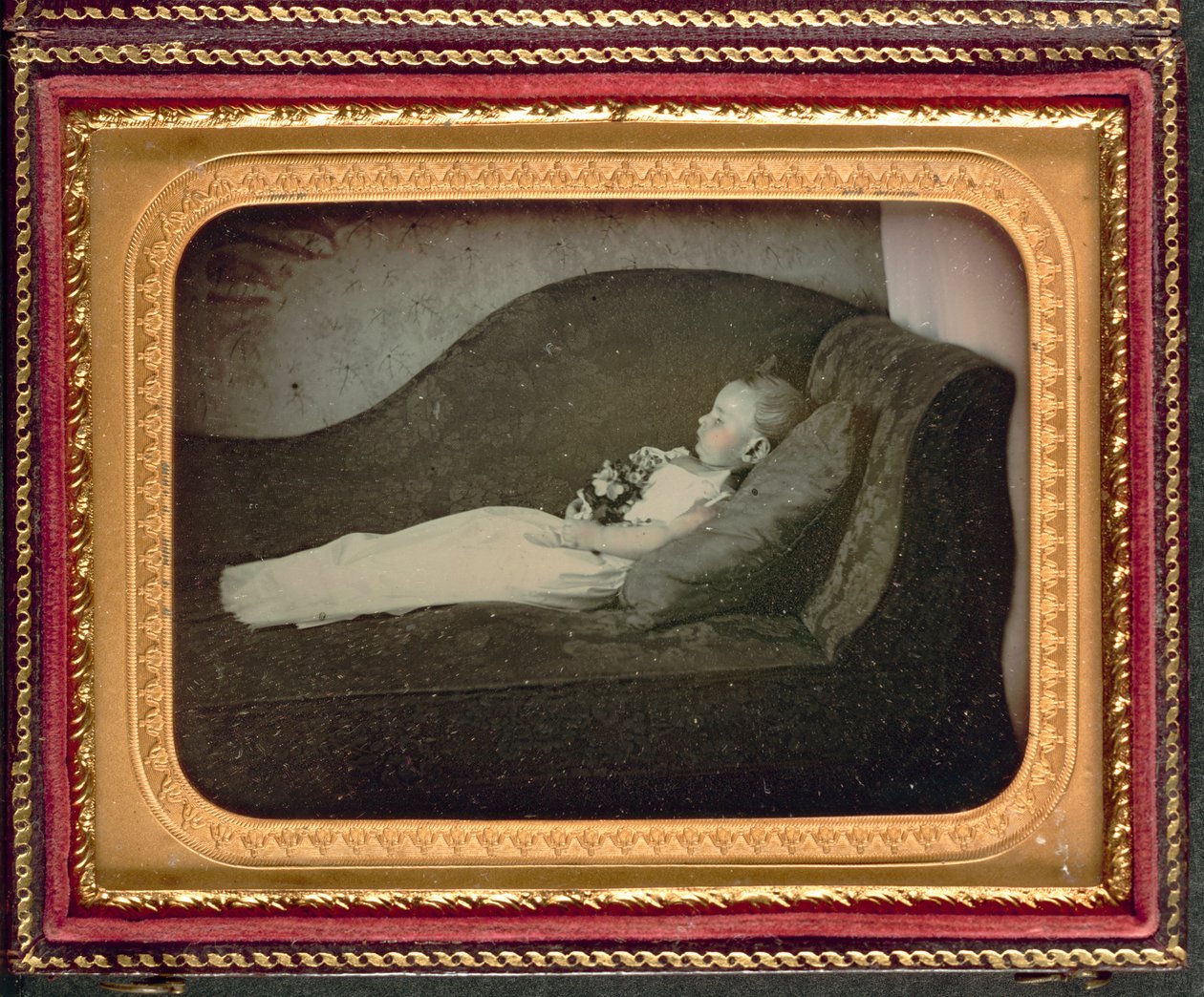 Dött barn på en soffa, ca 1855 av American Photographer