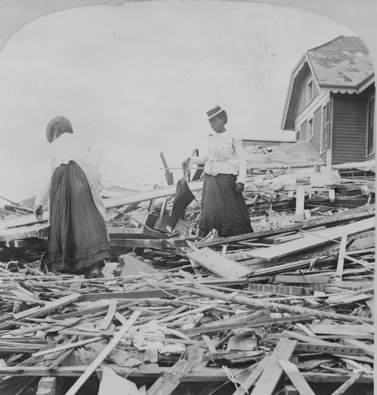 Galveston katastrof, försöker hitta var deras hem stod av American Photographer
