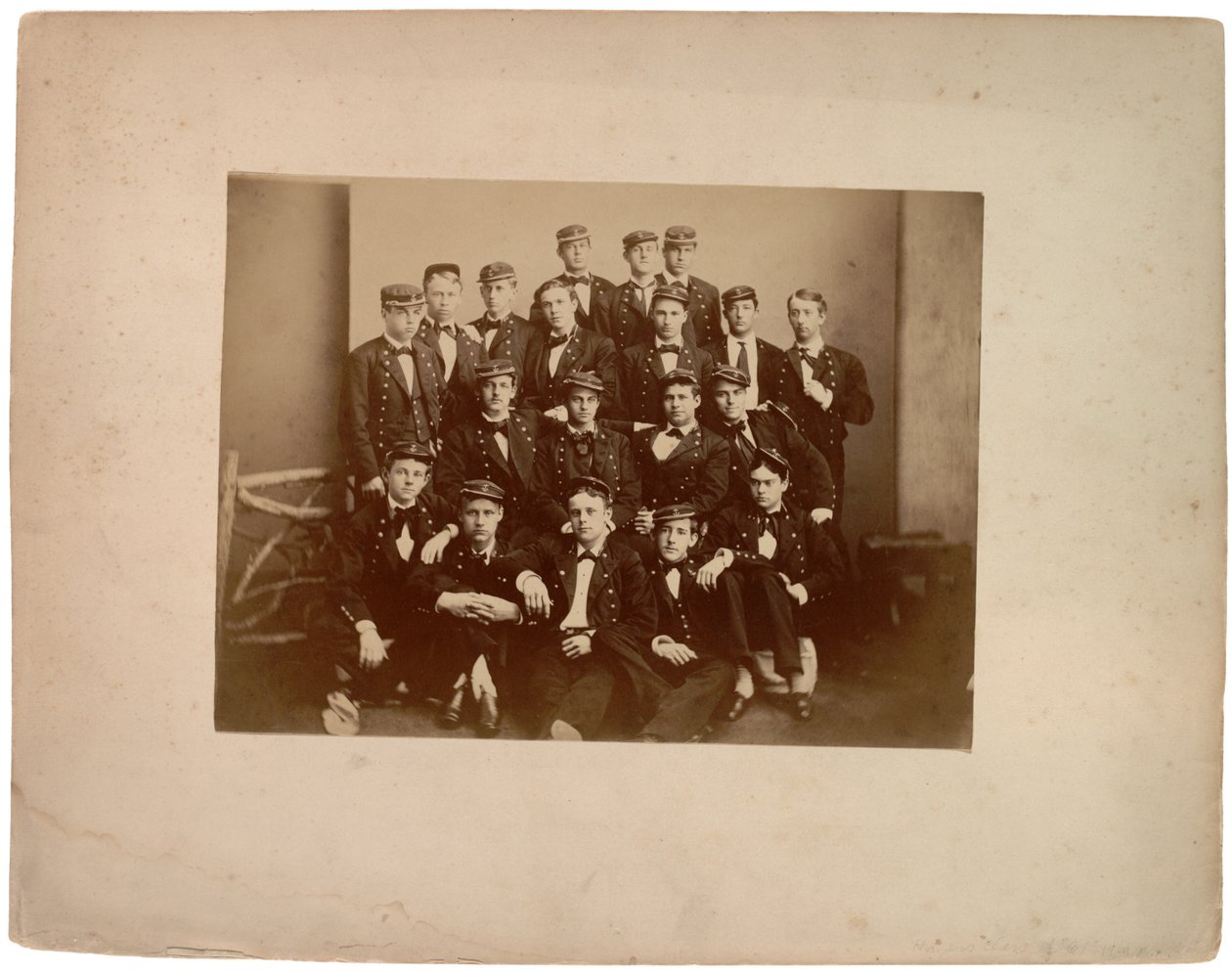 Hagers klass av 61 19 till antalet, ca 1870 (sepiafoto) av American Photographer