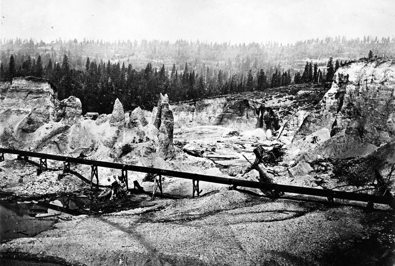 Hydraulic Mining, c.1860-80 av American Photographer