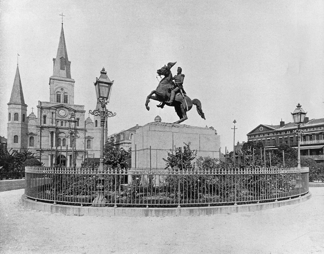 Jackson Square, New Orleans, ca 1890 (s/v foto) av American Photographer