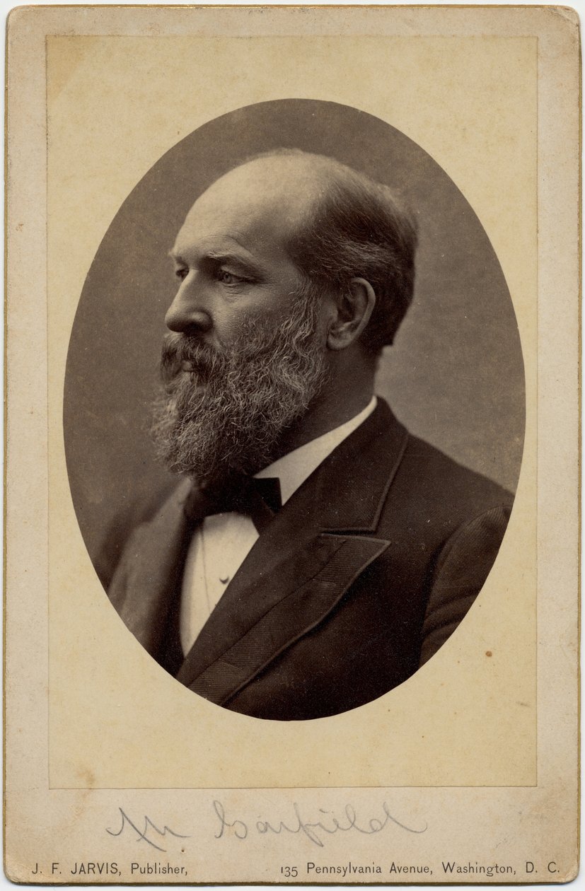 James Abram Garfield (1831-81), USA:s 20:e president, foto av J F Jarvis, Washington DC (albumfoto) av American Photographer