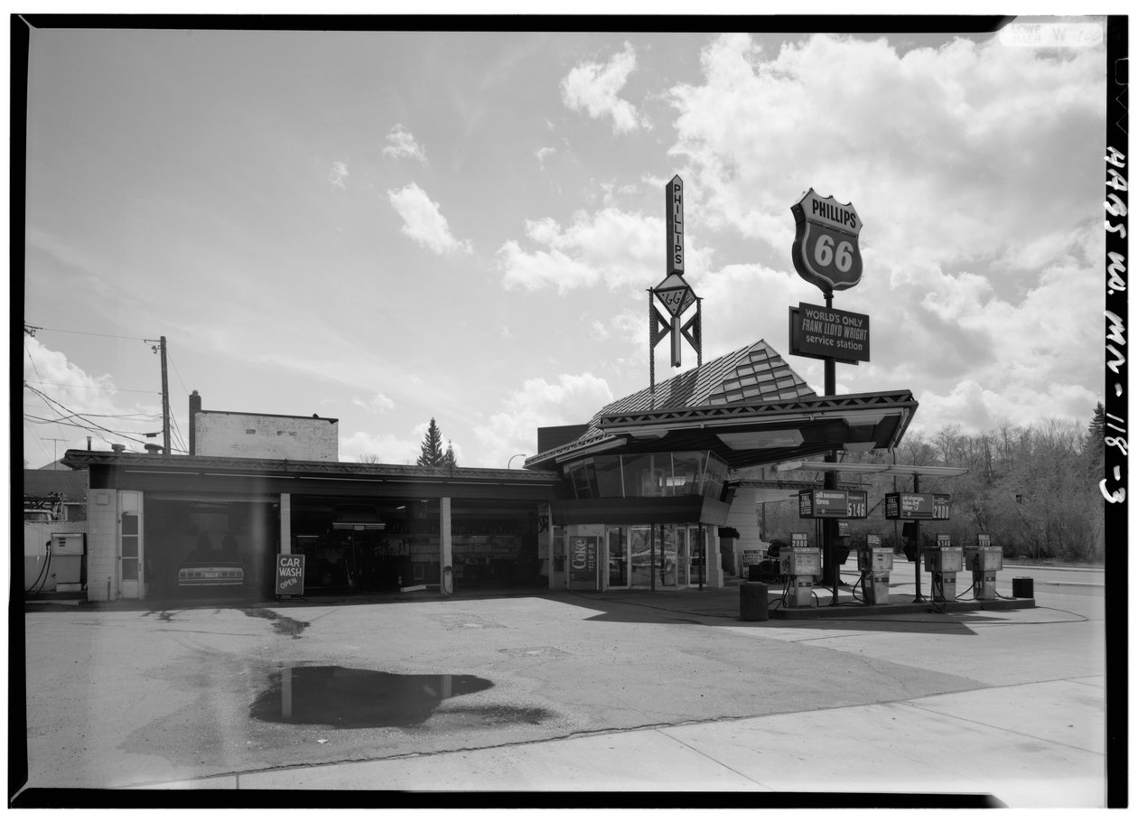 Lindholm Oil Company Service Station, Cloquet, Minnesota (s/v foto) av American Photographer