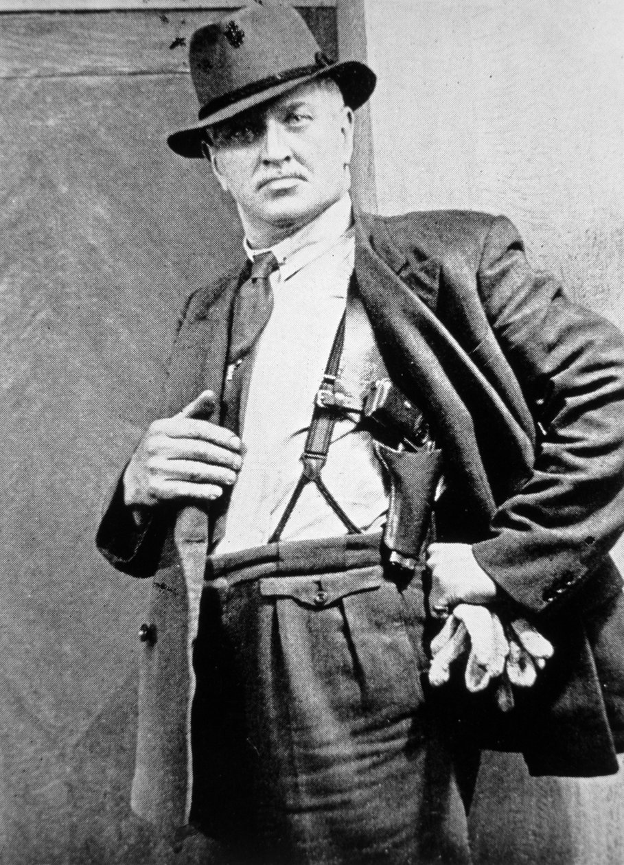 New York Police Detective, ca 1920 (s/v foto) av American Photographer