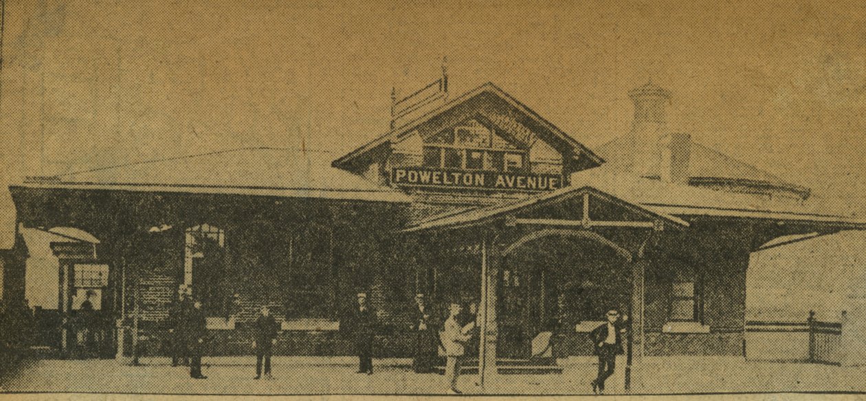 Tidningsurklipp: Powelton Avenue Station, Pennsylvania, USA, 1896 (fotografiskt tryck) av American Photographer