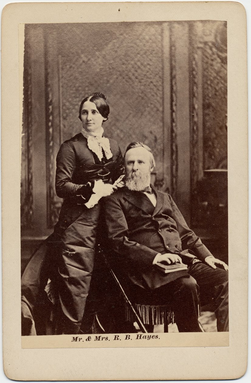 Rutherford Birchard Hayes (1822-93), USA:s 19:e president, och Lucy Ware Webb Hayes (1831-89), hans fru (albumfoto) av American Photographer