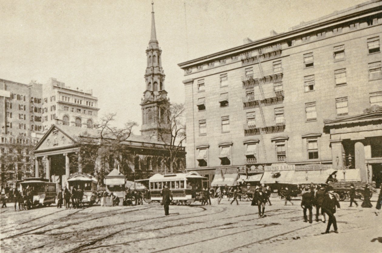 St Pauls Chapel and the Astor House, utanför City Hall Park, New York City, 1892 av American Photographer