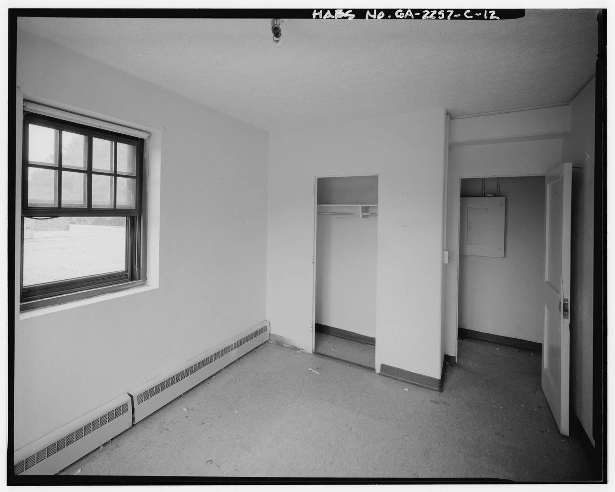Techwood Homes, Building No. 1, 575-579 Techwood Drive, Atlanta, Fulton County, GA (s/v foto) av American Photographer