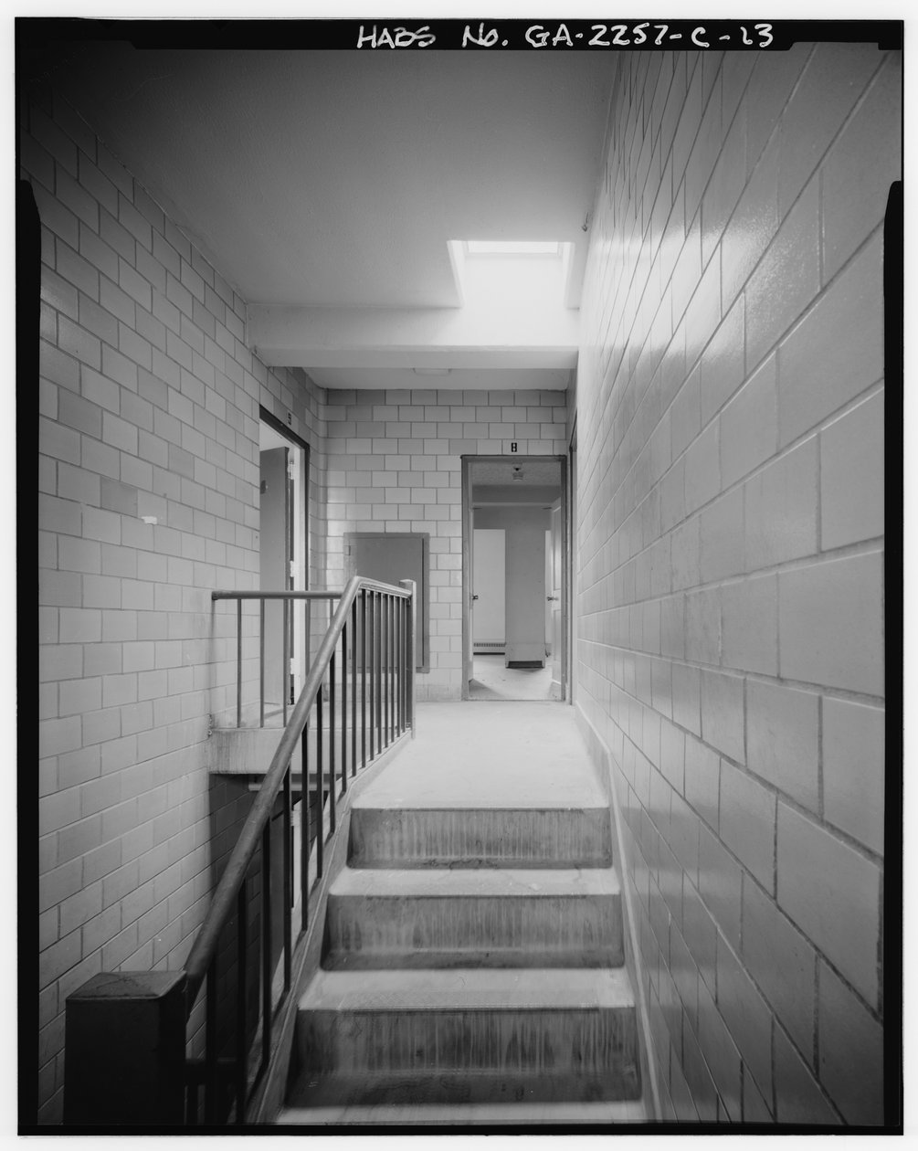Techwood Homes, Building No. 1, 575-579 Techwood Drive, Atlanta, Fulton County, GA (s/v foto) av American Photographer