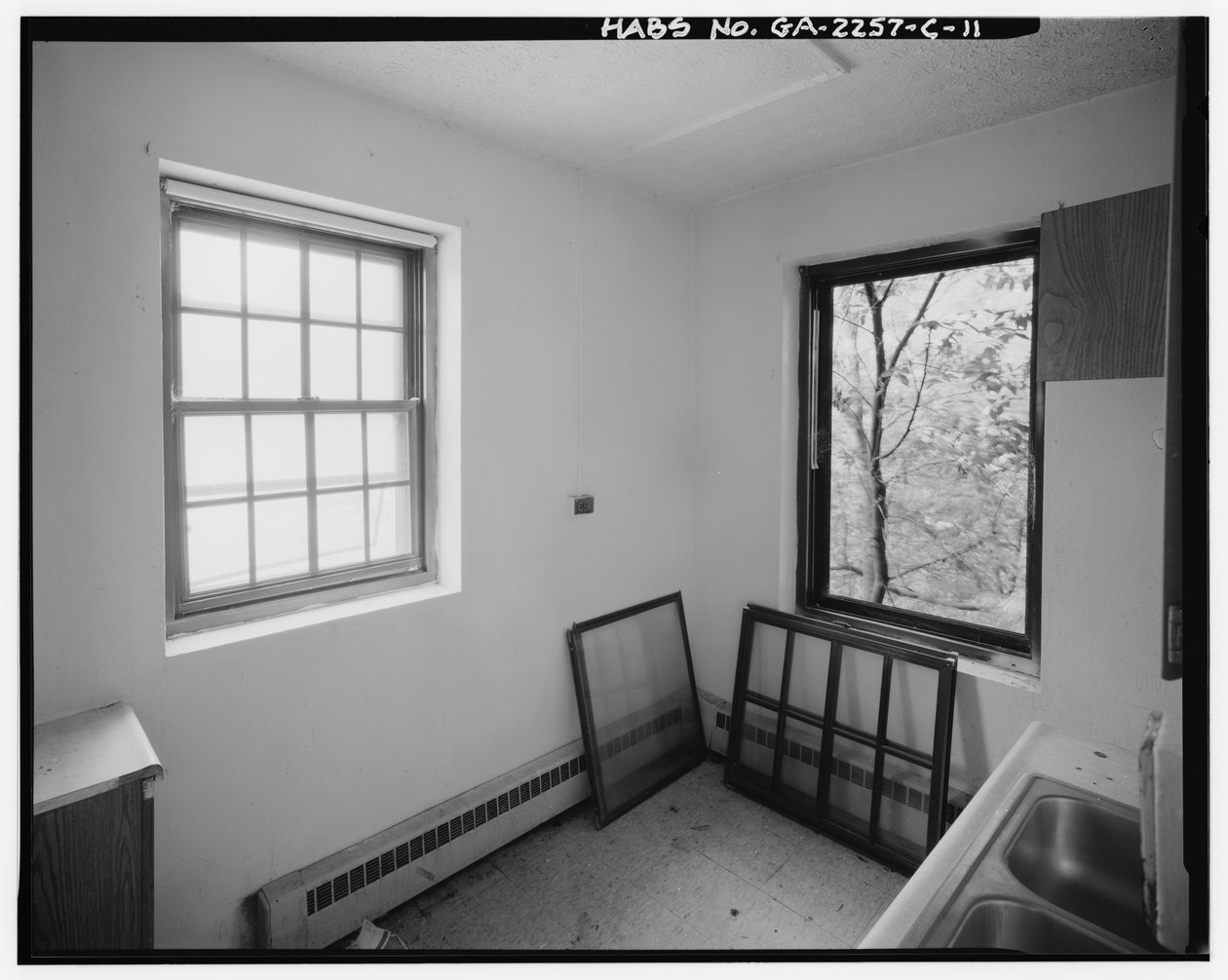 Techwood Homes, Building No. 1, 575-579 Techwood Drive, Atlanta, Fulton County, GA (s/v foto) av American Photographer